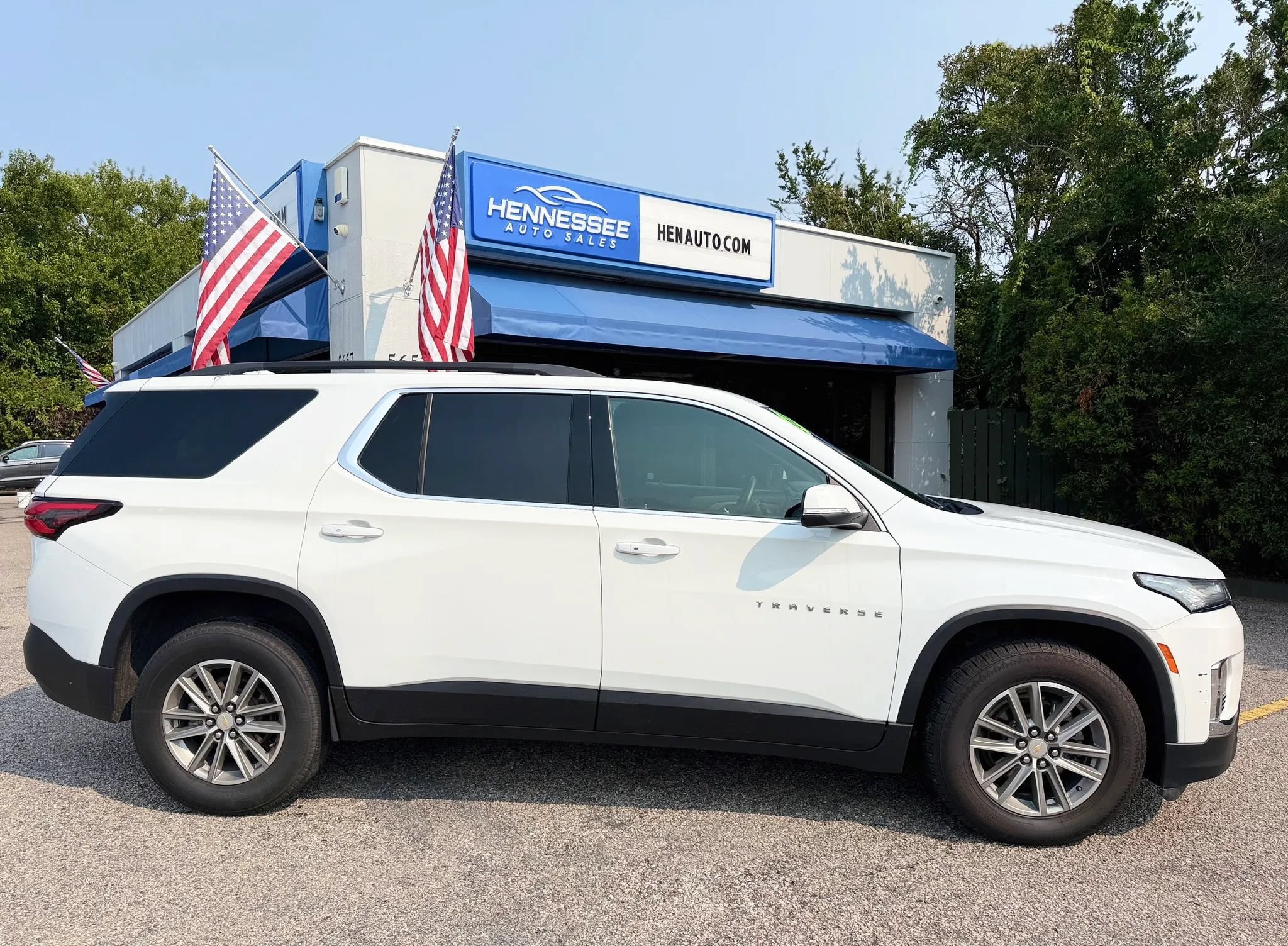 Used 2023 Chevrolet Traverse LT AWD/4WD image 5