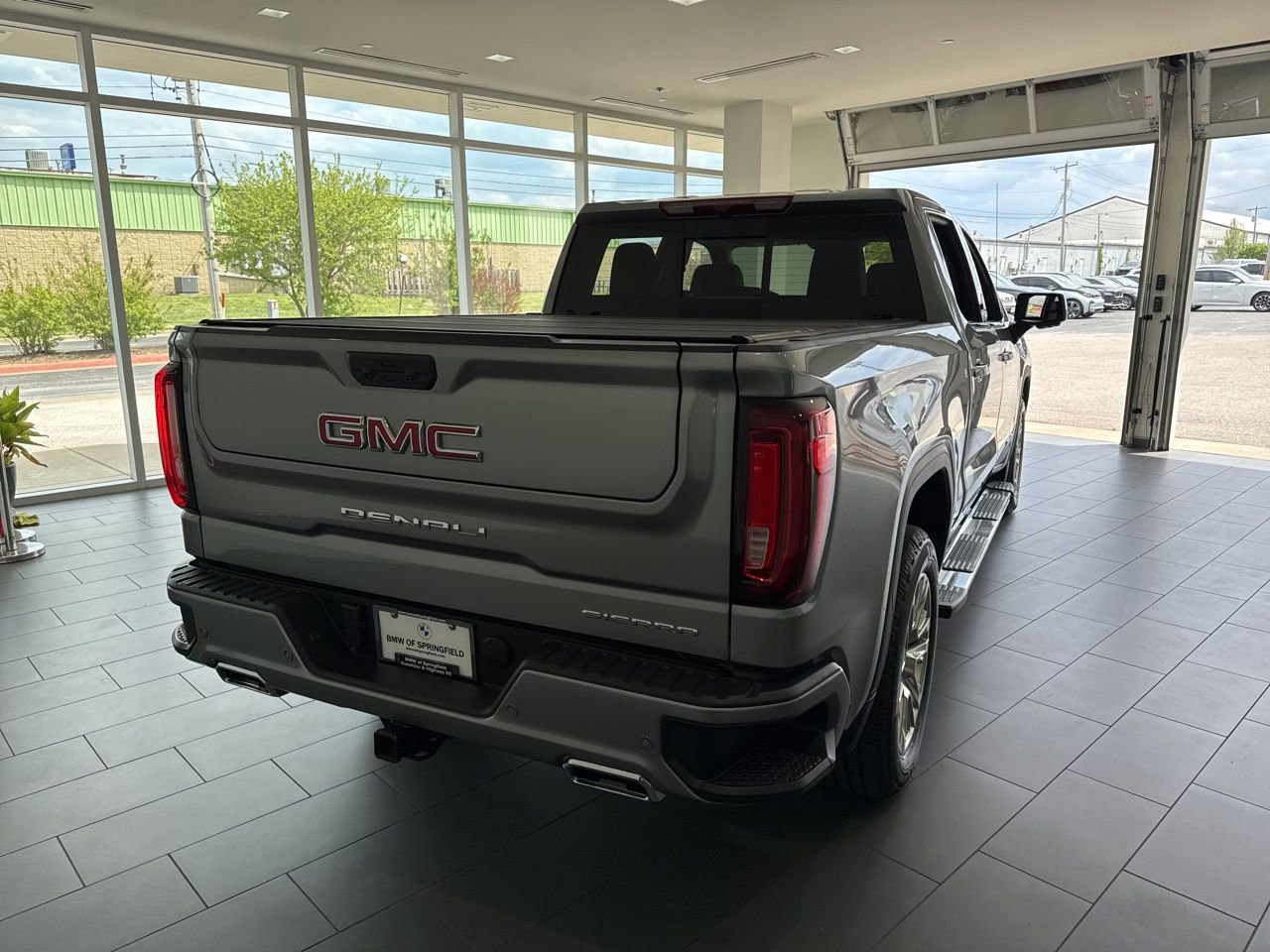 Used 2025 GMC Sierra 1500 Denali image 7