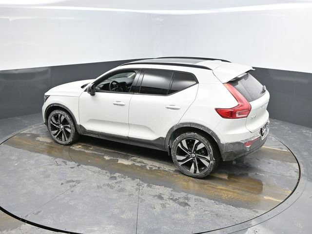 Used 2023 Volvo XC40 B5 Ultimate w/ Protection Package Premier image 36