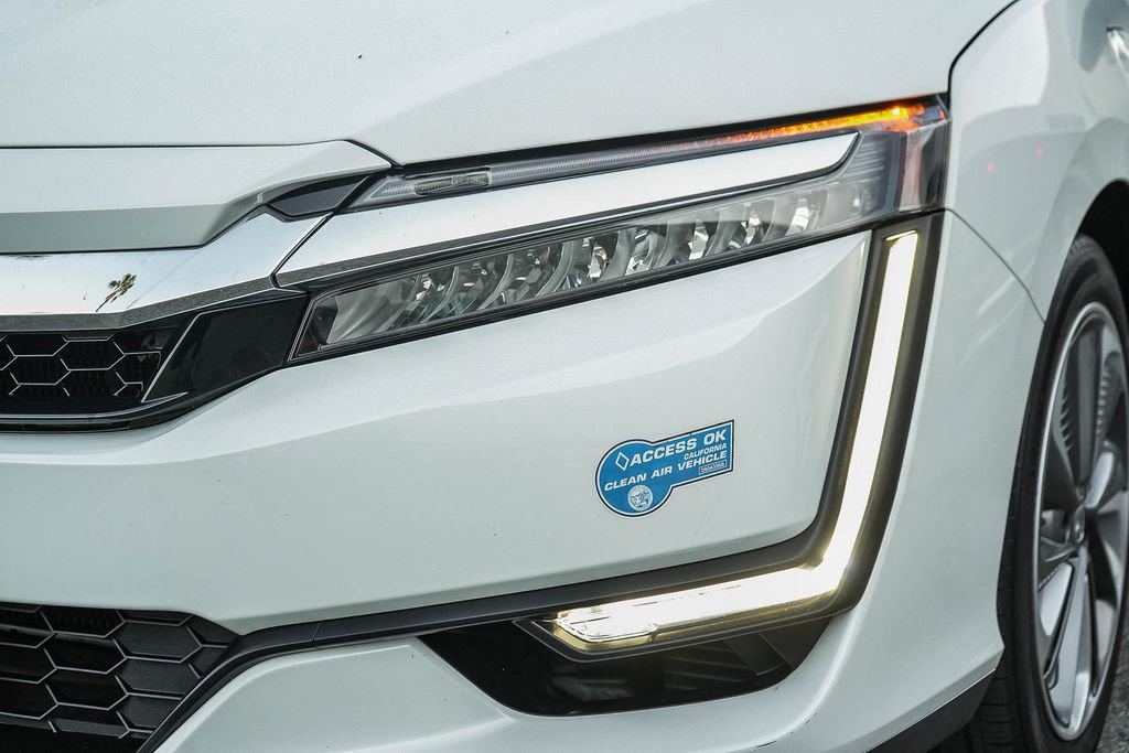 Used 2020 Honda Clarity Plug-In Hybrid image 4