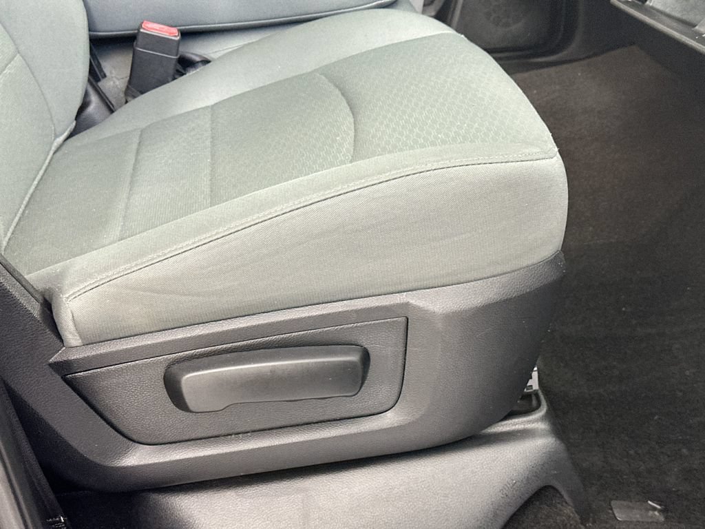 Used 2014 RAM 1500 Express AWD/4WD image 22