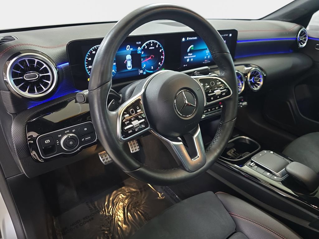 Used 2023 Mercedes-Benz CLA 250 4MATIC image 19