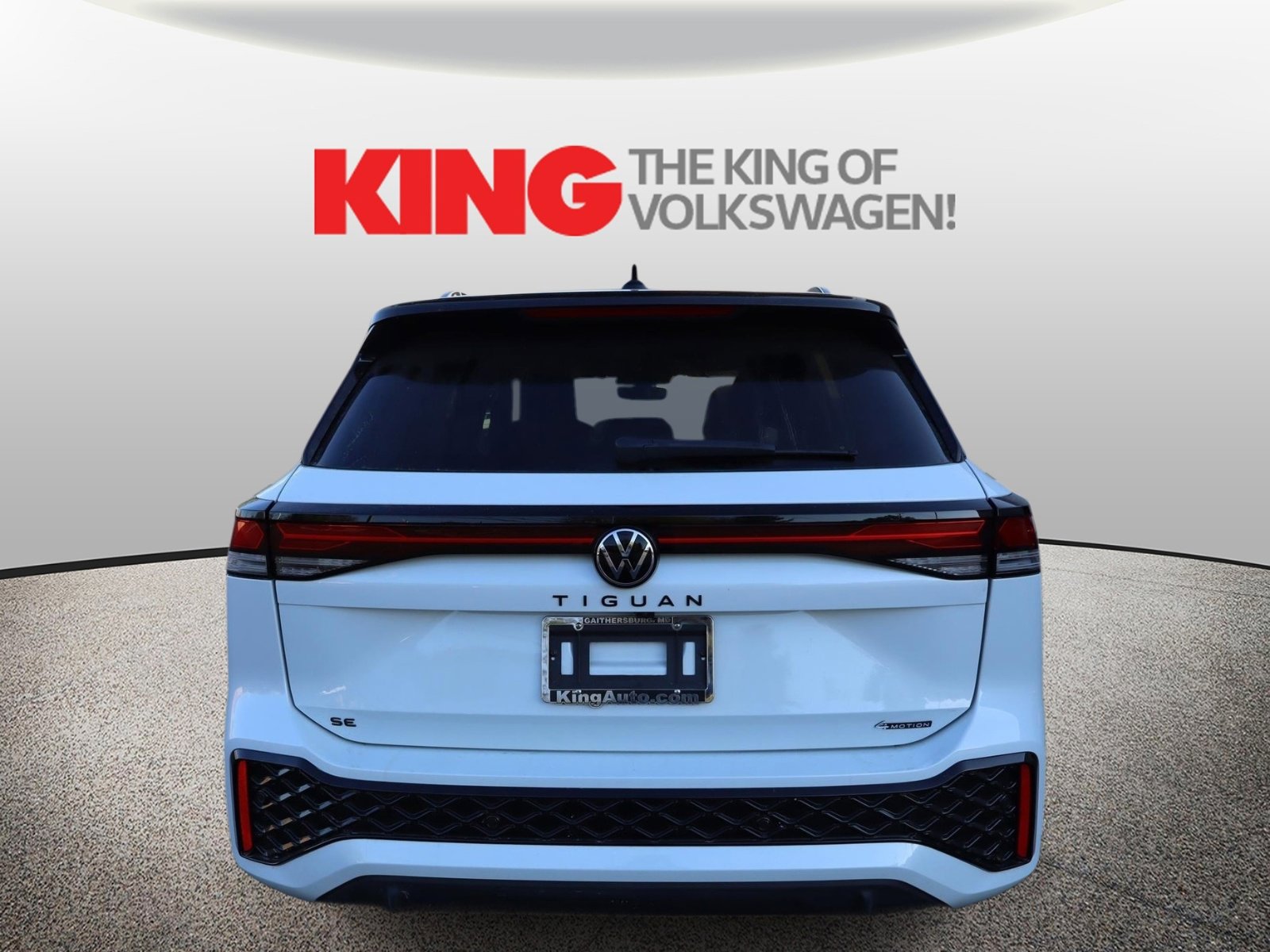 New 2026 Volkswagen Tiguan SE R-Line AWD/4WD image 4