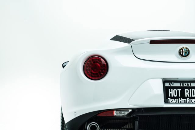 Used 2015 Alfa Romeo 4C Coupe w/ Leather Interior Group image 17