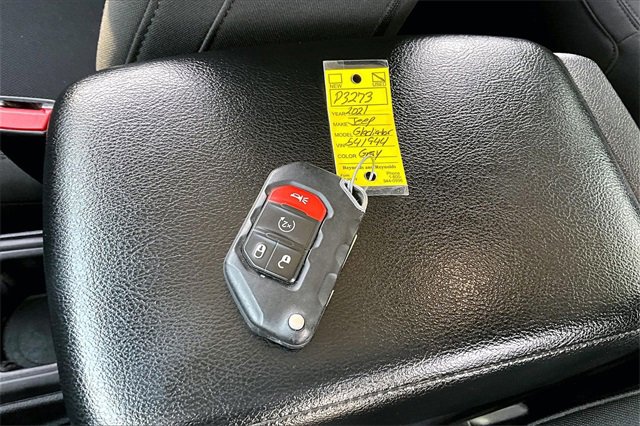Used 2021 Jeep Gladiator Sport image 36