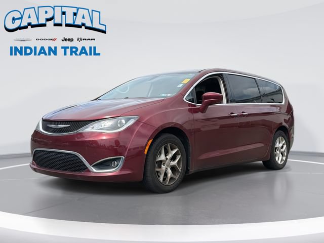 Used 2018 Chrysler Pacifica Touring Plus w/ Tire & Wheel Group FWD video 1