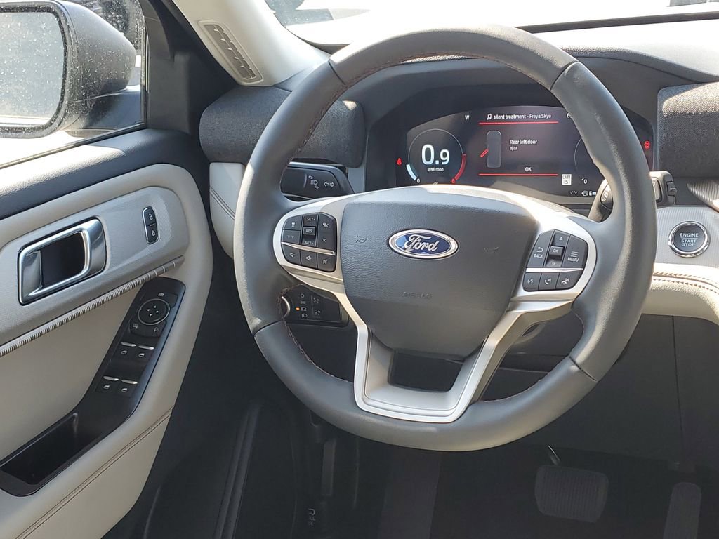 New 2026 Ford Explorer Active image 27