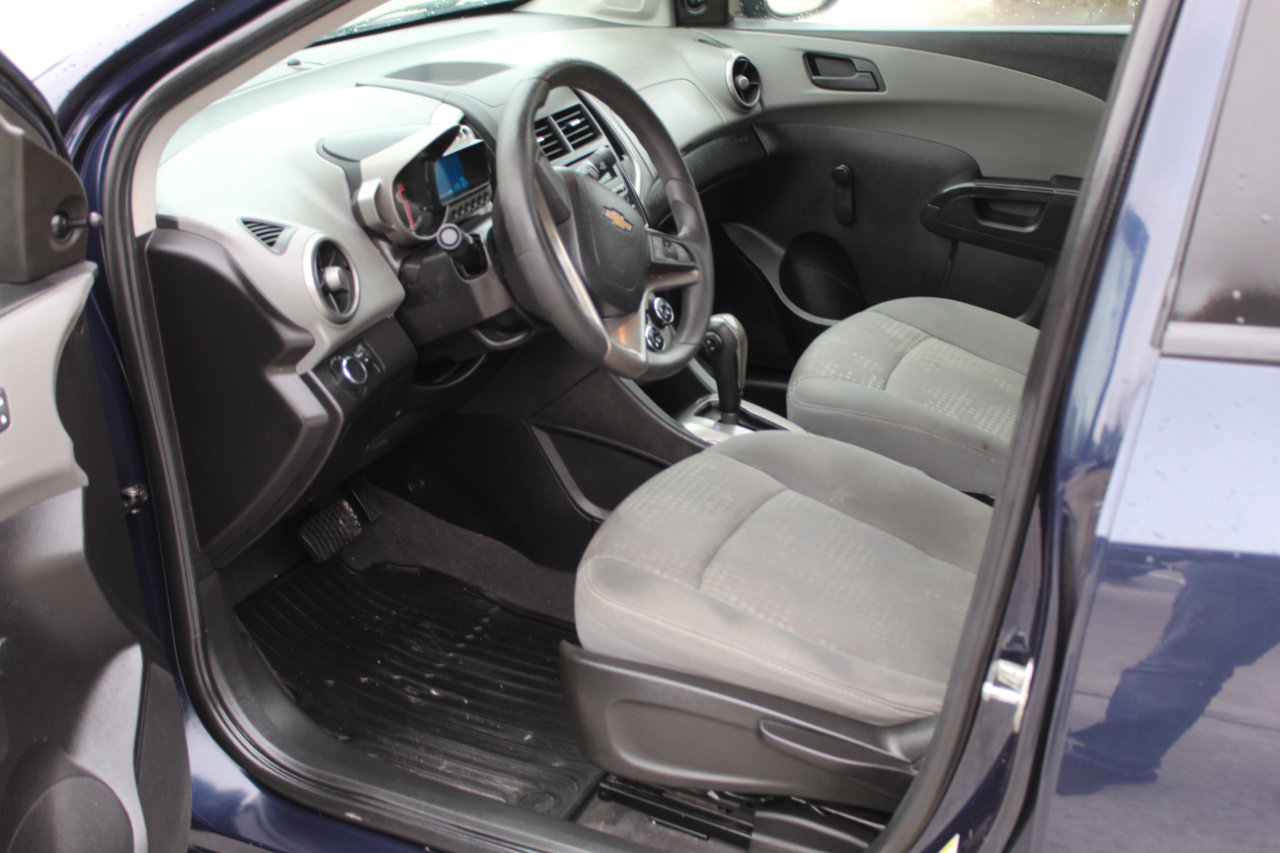 Used 2015 Chevrolet Sonic LS image 14