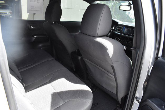 Used 2016 Toyota Tacoma TRD Sport w/ Towing Package AWD/4WD image 31