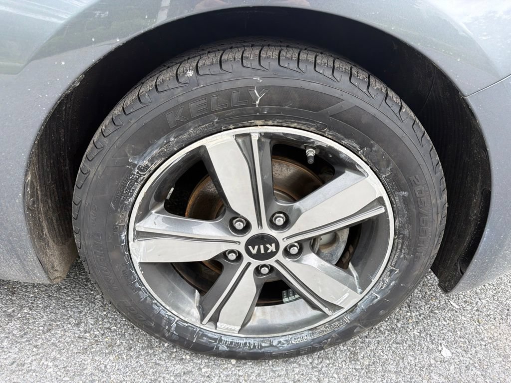 Used 2018 Kia Forte S FWD image 13
