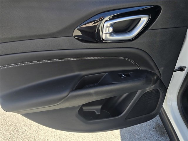 Used 2023 Jeep Compass Altitude image 15