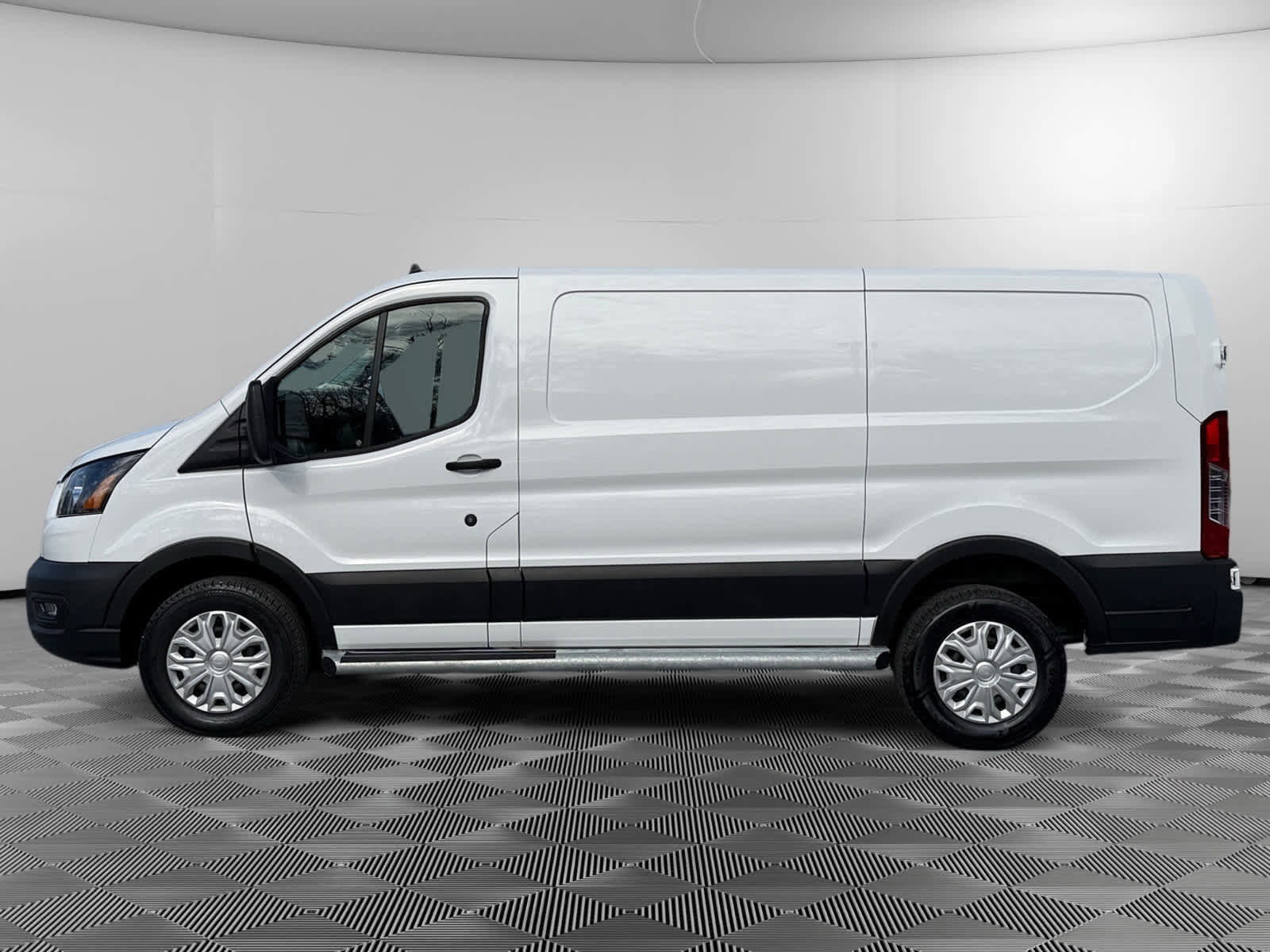 Used 2024 Ford Transit 250 Low Roof w/ Exterior Upgrade Package image 2