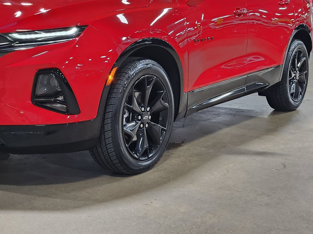 Used 2021 Chevrolet Blazer RS w/ Enhanced Convenience Package FWD image 17