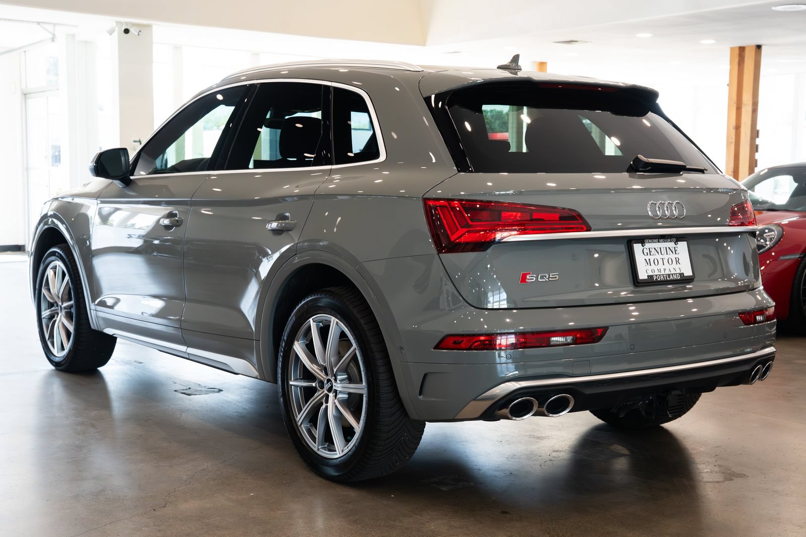 Used 2021 Audi SQ5 Prestige AWD/4WD image 6