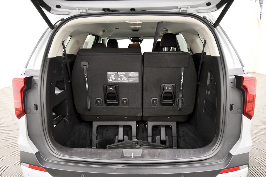 Certified 2026 Kia Carnival EX FWD image 7