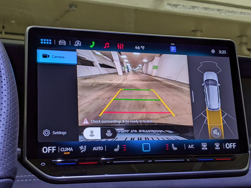 New 2026 Volkswagen Tiguan SE R-Line image 17