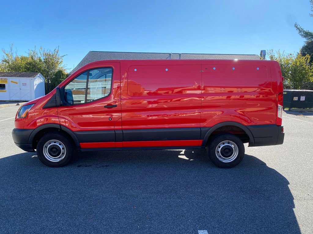 Used 2018 Ford Transit 250 130 Low Roof image 9