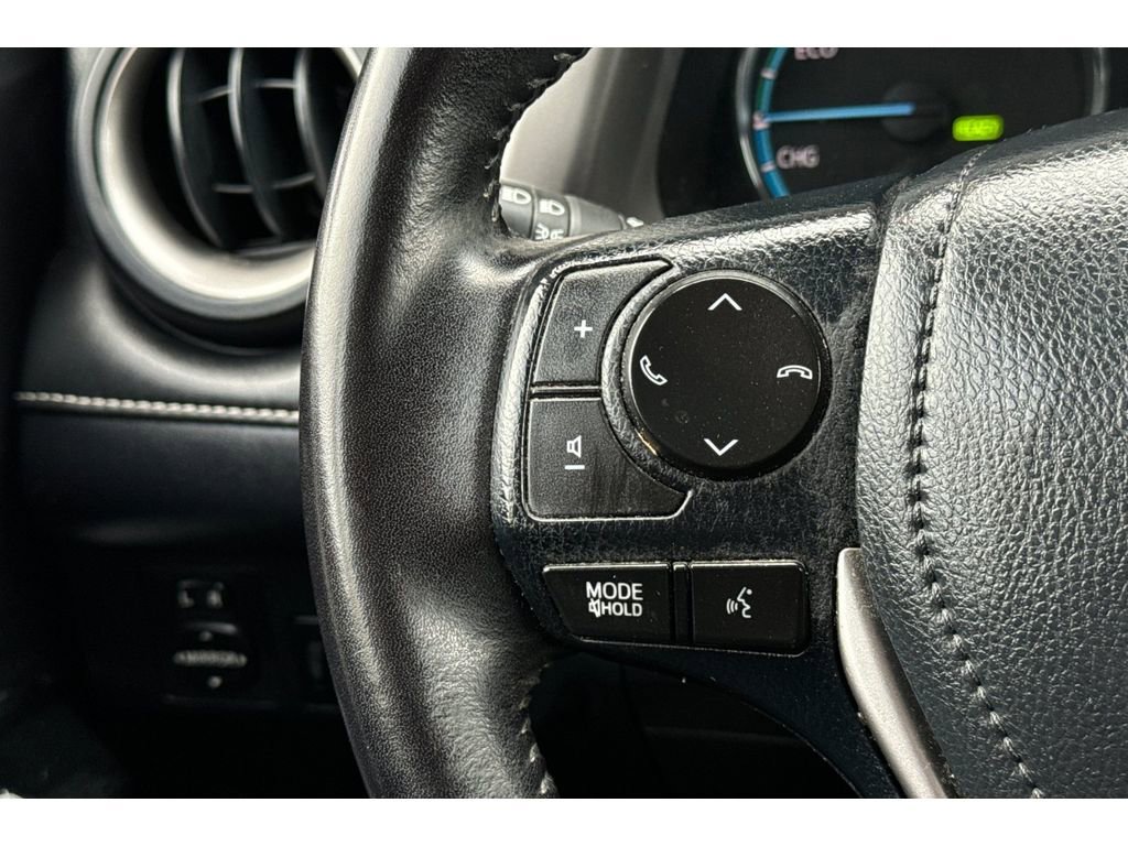 Used 2016 Toyota RAV4 Limited image 25