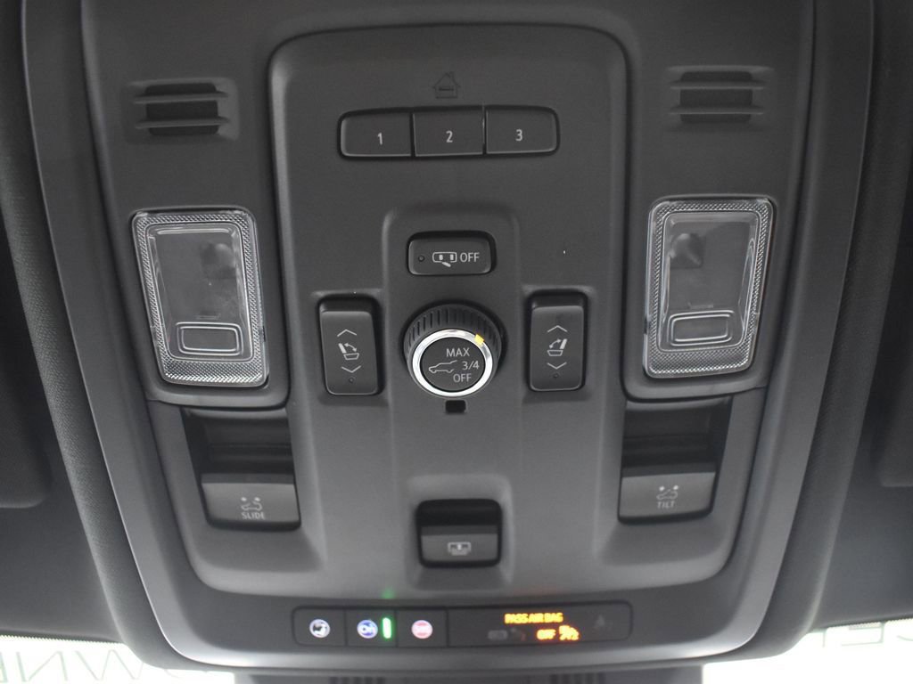 Certified 2024 Cadillac Escalade ESV Premium Luxury w/ Performance Package image 25