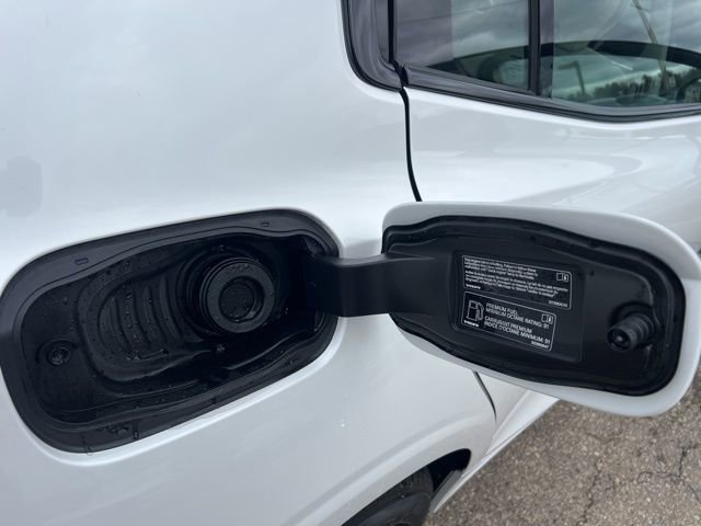 Certified 2025 Volvo S60 B5 Plus image 15