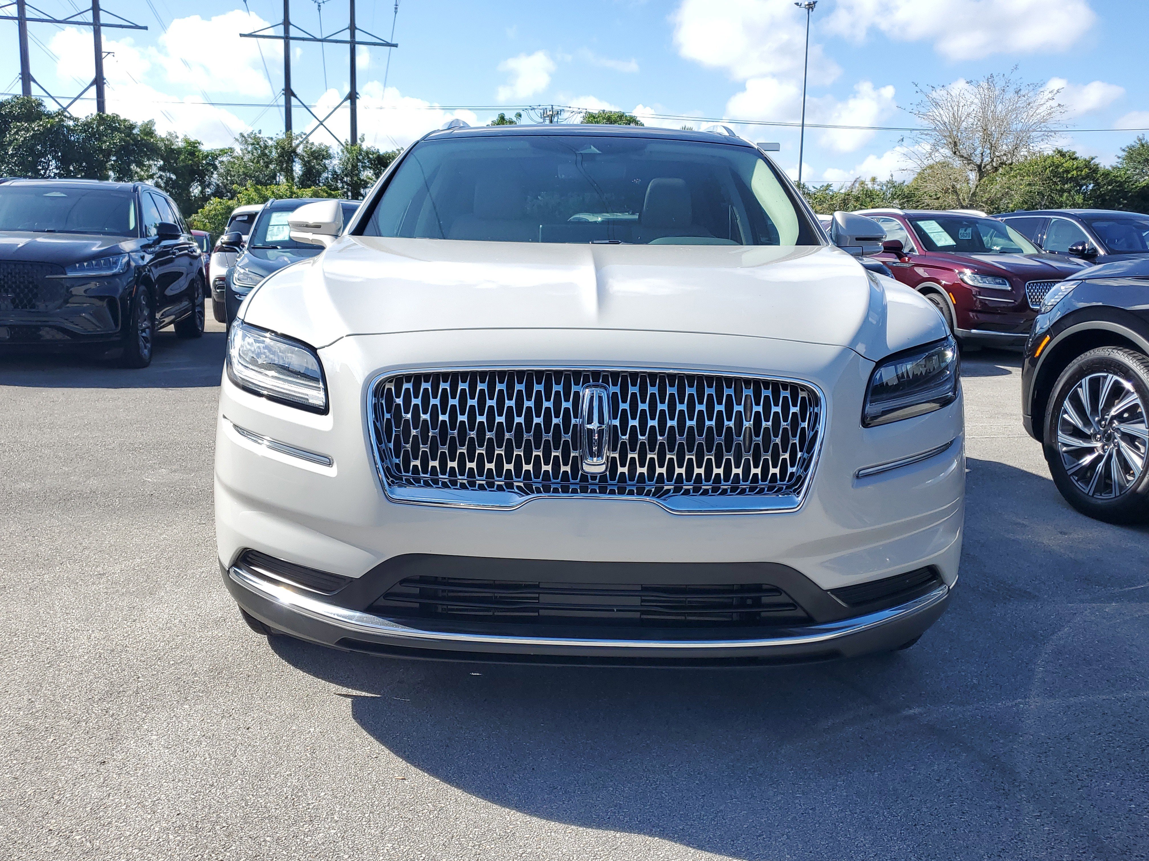 Certified 2022 Lincoln Nautilus Reserve image 2