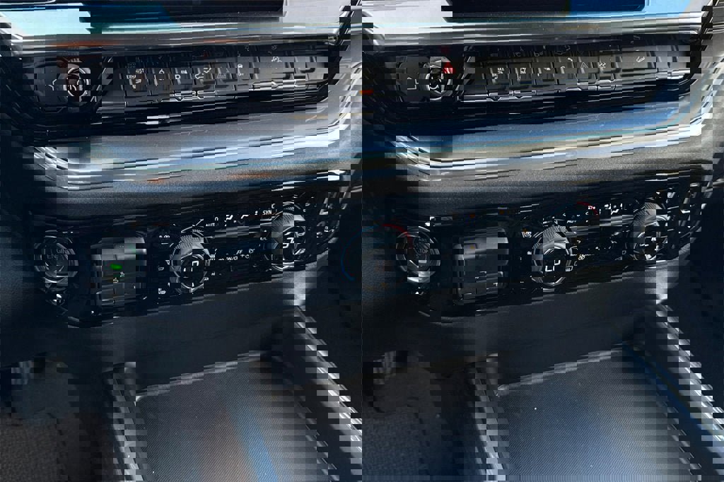 New 2025 Chevrolet Silverado 2500 High Country w/ High Country Premium Package image 20