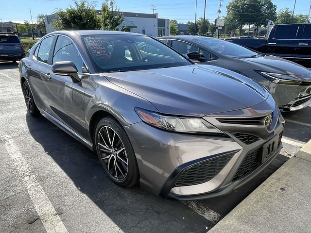 Used 2024 Toyota Camry SE