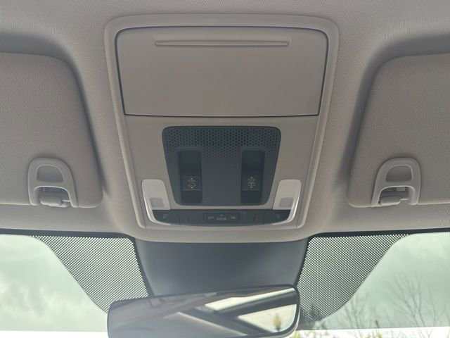 Used 2025 Honda Pilot Elite image 28