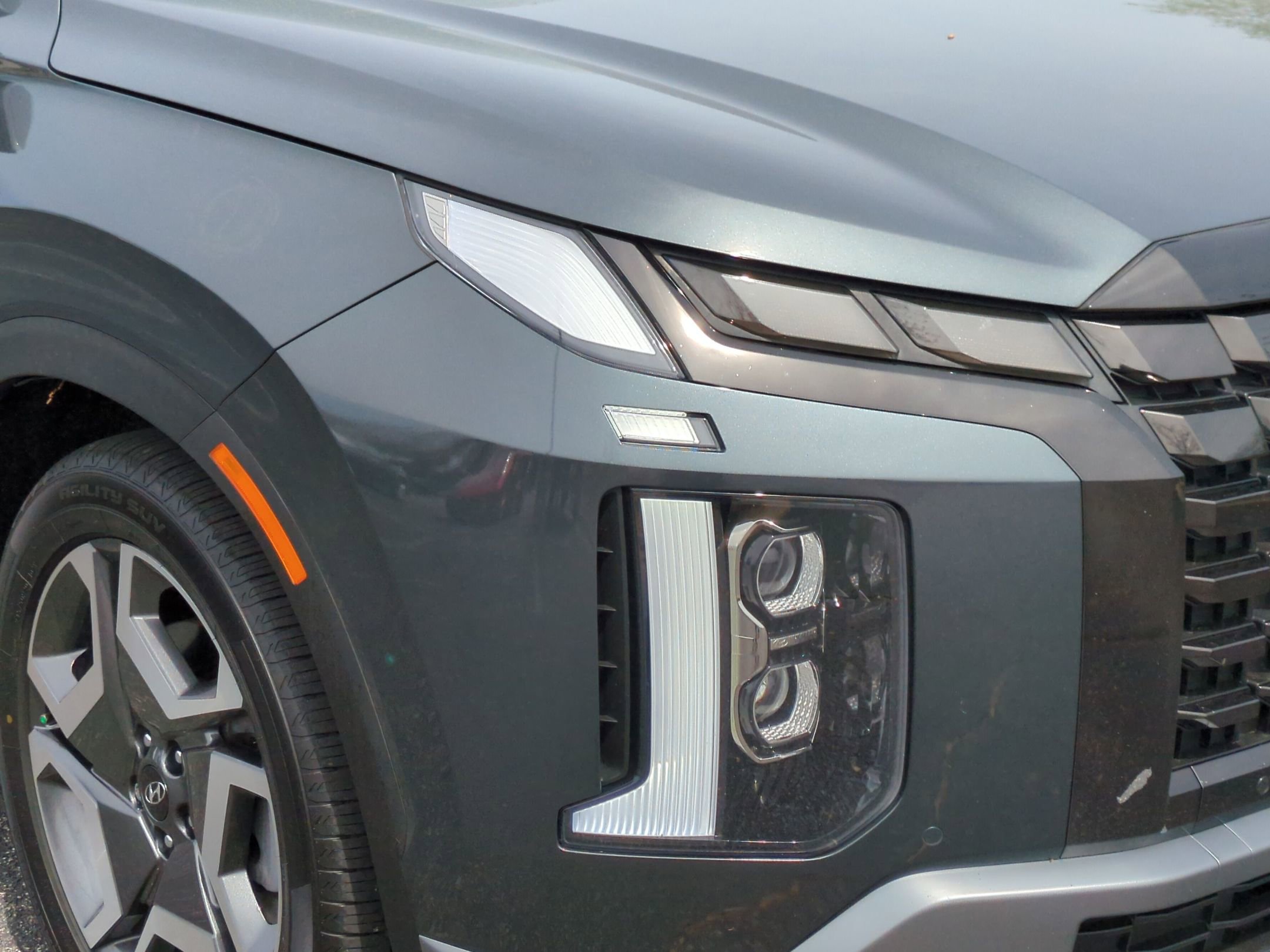 Used 2023 Hyundai Palisade SEL w/ Premium Package image 11