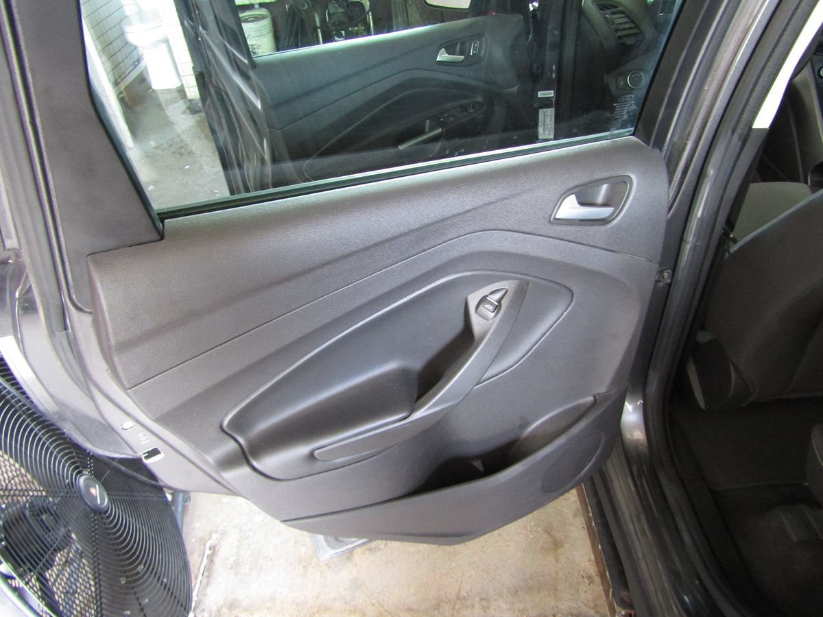 Used 2018 Ford C-MAX SE FWD image 25