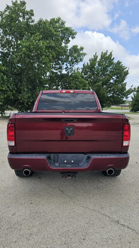 Used 2017 RAM 1500 Express AWD/4WD image 8