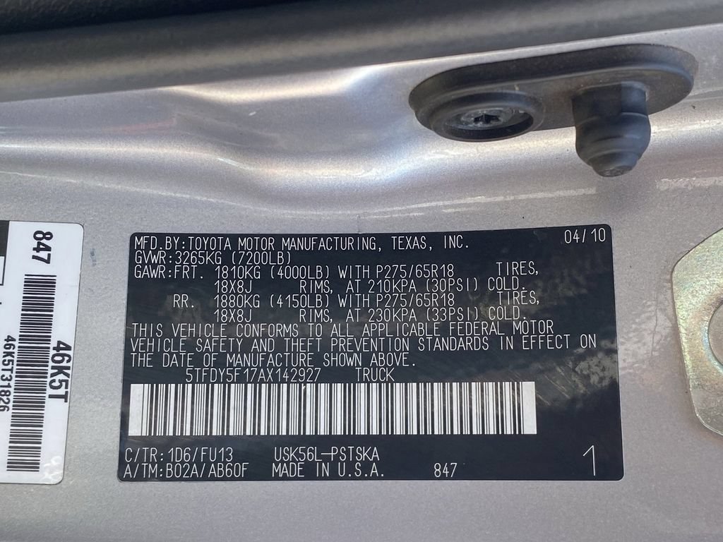 Used 2010 Toyota Tundra 4x4 CrewMax image 32