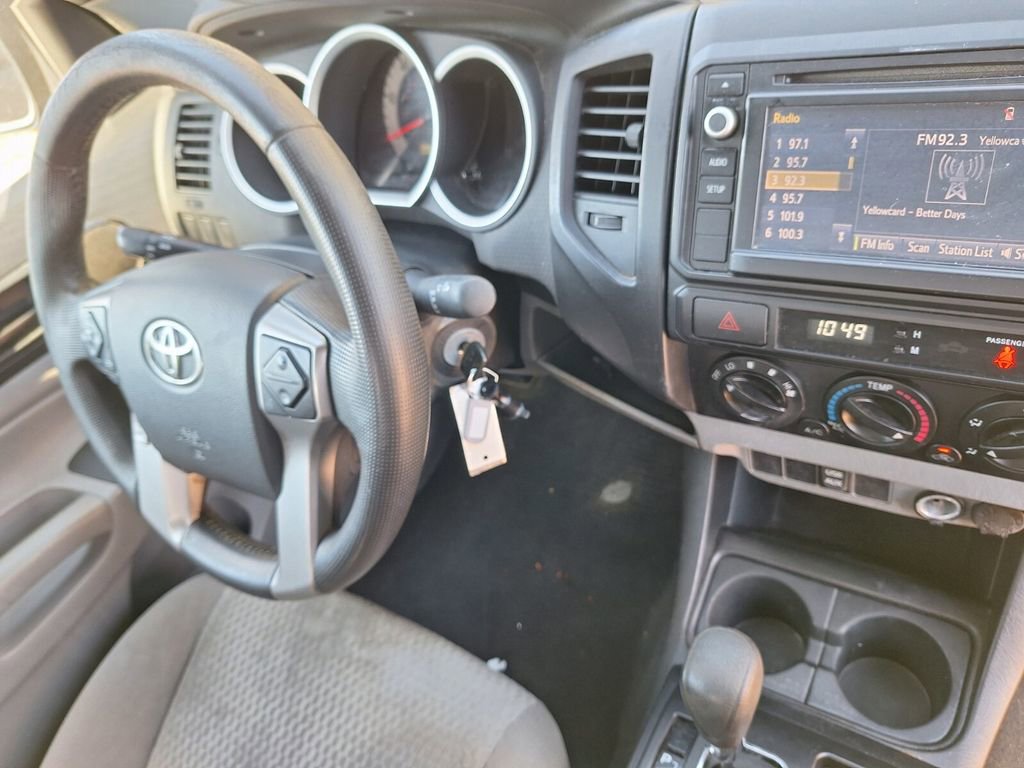 Used 2014 Toyota Tacoma PreRunner w/ Convenience Package image 24