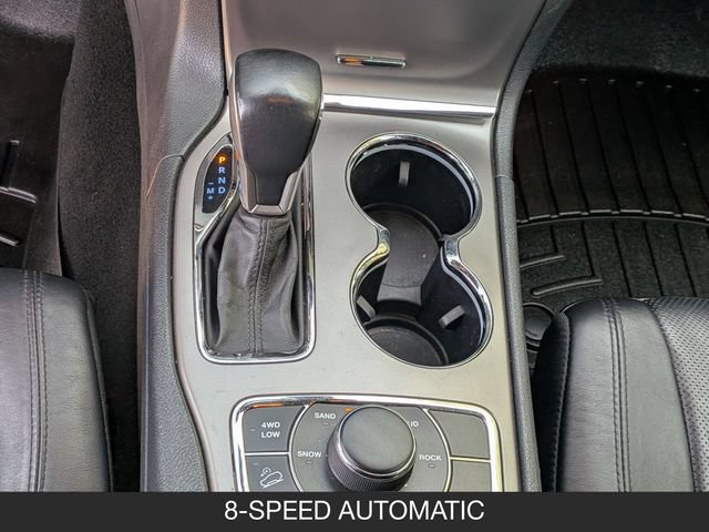 Used 2019 Jeep Grand Cherokee Limited w/ Luxury Group II AWD/4WD image 16