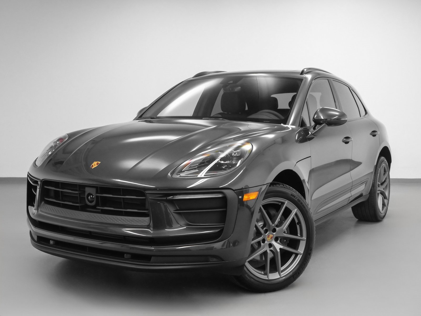 Used 2025 Porsche Macan