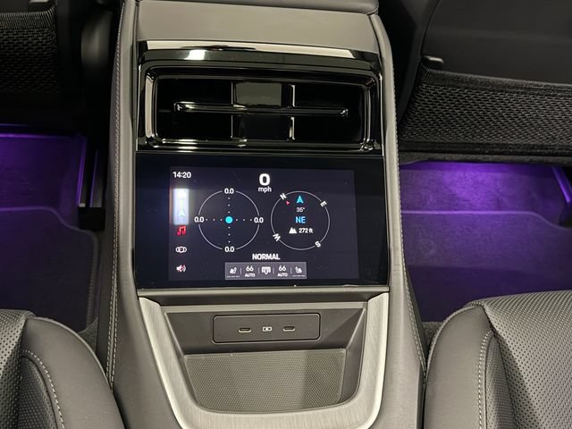 Certified 2025 Porsche Panamera GTS AWD/4WD image 33