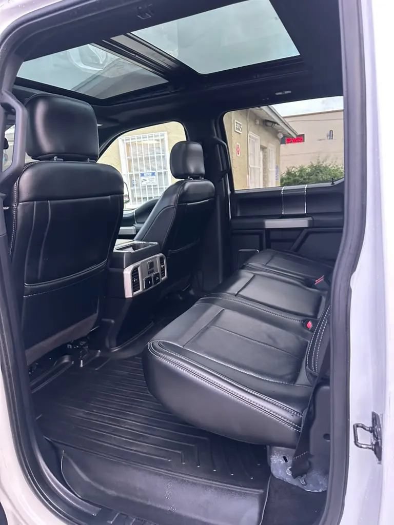 Used 2018 Ford F150 Lariat w/ Equipment Group 502A Luxury AWD/4WD image 12