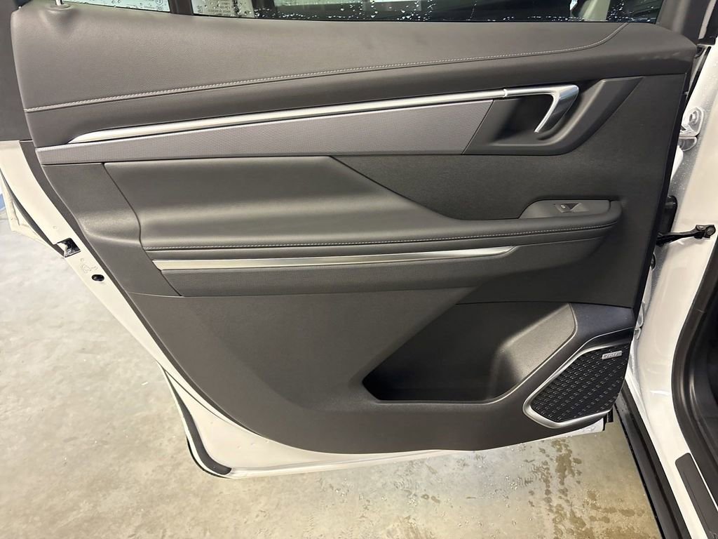 New 2025 Buick Enclave Sport Touring w/ Super Cruise Package image 23