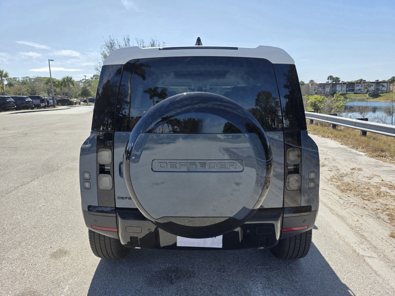 Used 2026 Land Rover Defender 110 S image 6