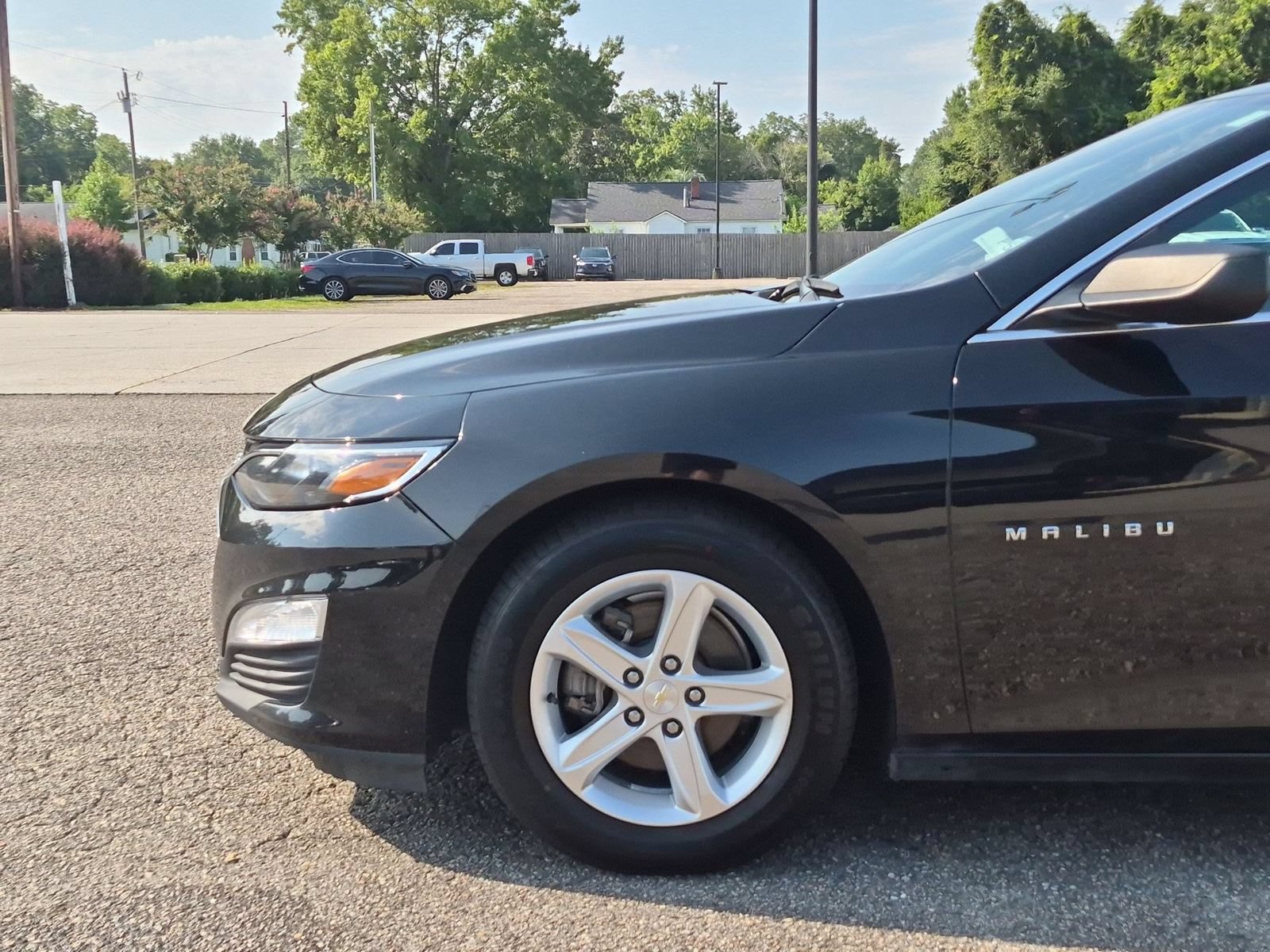 Certified 2023 Chevrolet Malibu LS FWD image 32