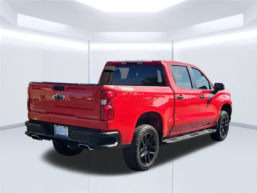 Used 2025 Chevrolet Silverado 1500 Custom Trail Boss AWD/4WD image 5
