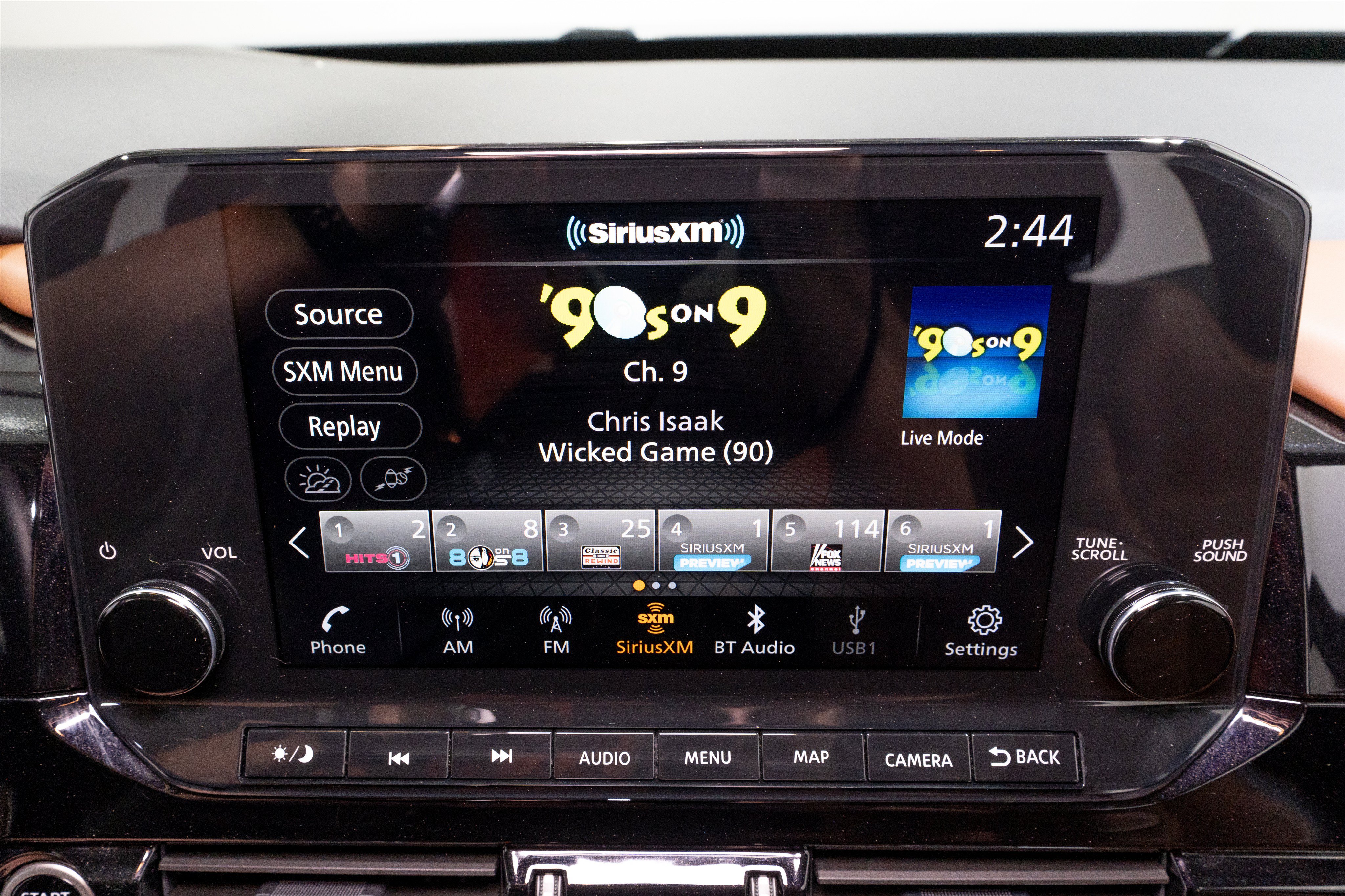 Used 2023 Nissan Pathfinder Platinum FWD image 19