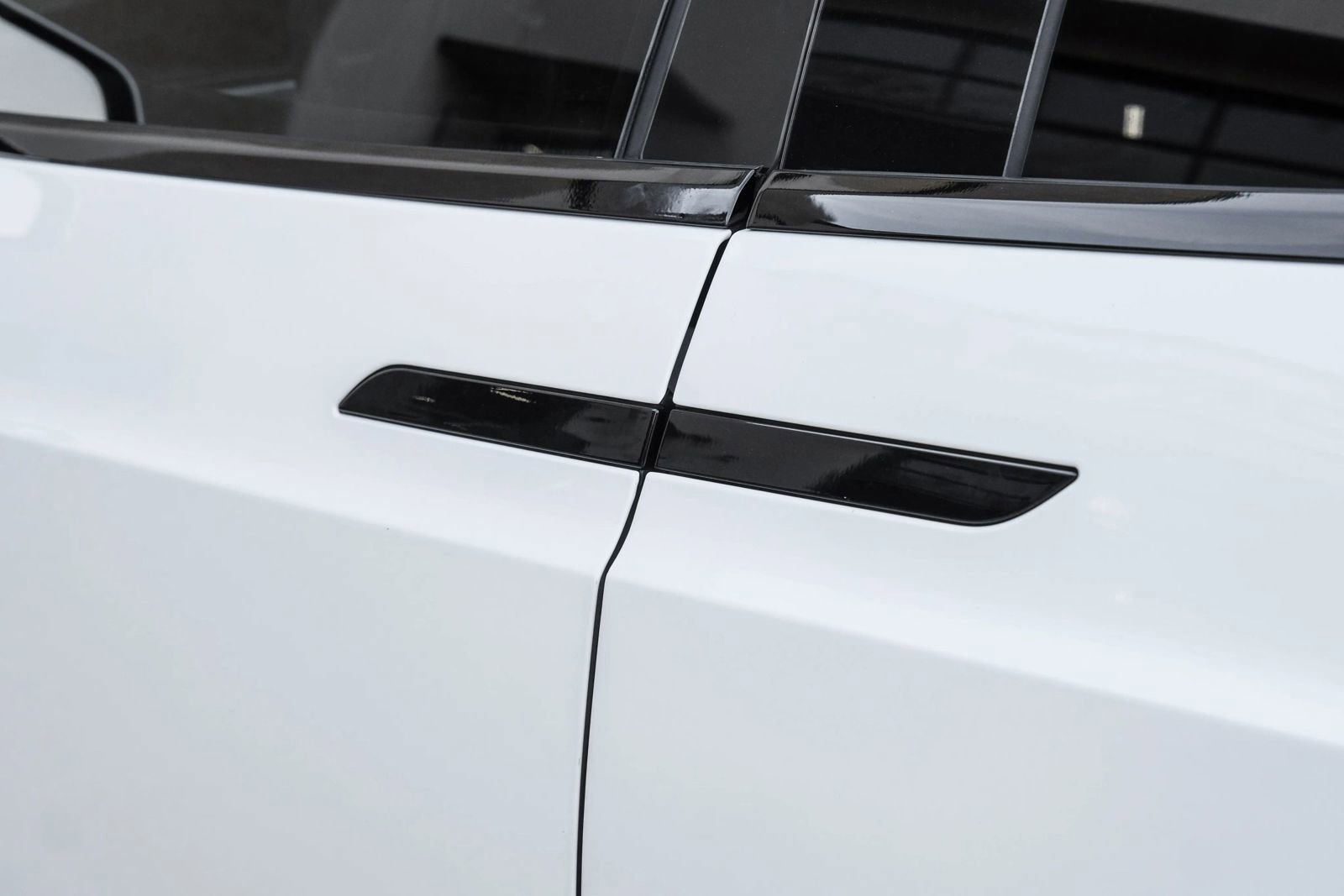 Used 2023 Tesla Model X Plaid image 54