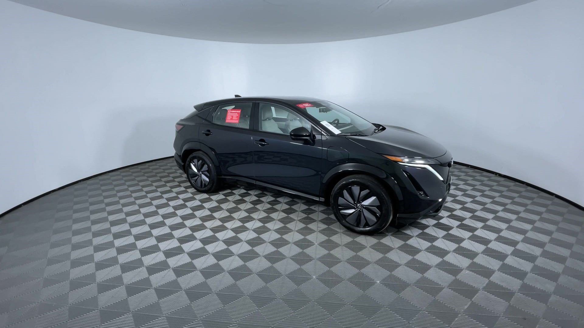 Certified 2024 Nissan Ariya AWD image 2