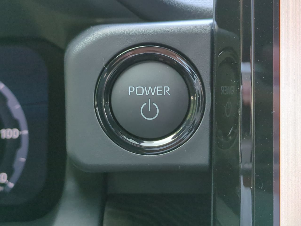 Used 2025 Toyota Tacoma Limited AWD/4WD image 28