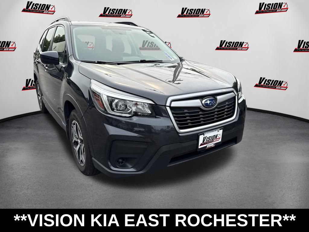 Used 2019 Subaru Forester Premium AWD/4WD image 3