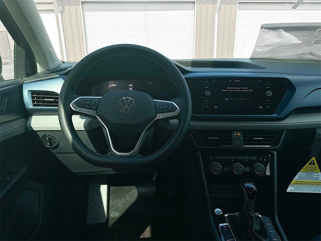 Used 2024 Volkswagen Taos SE FWD image 24