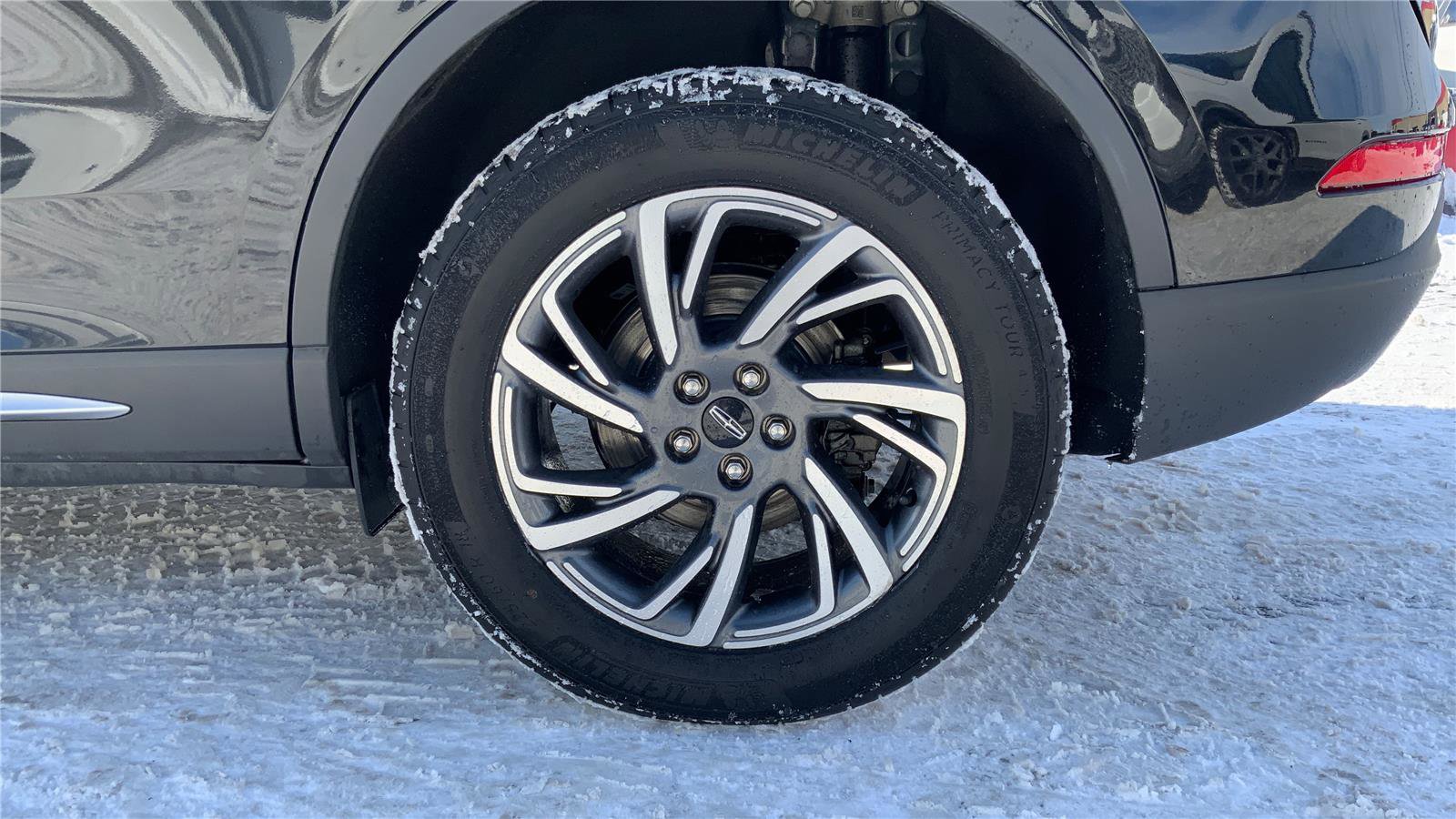 Used 2023 Lincoln Corsair AWD w/ Towing Package image 29
