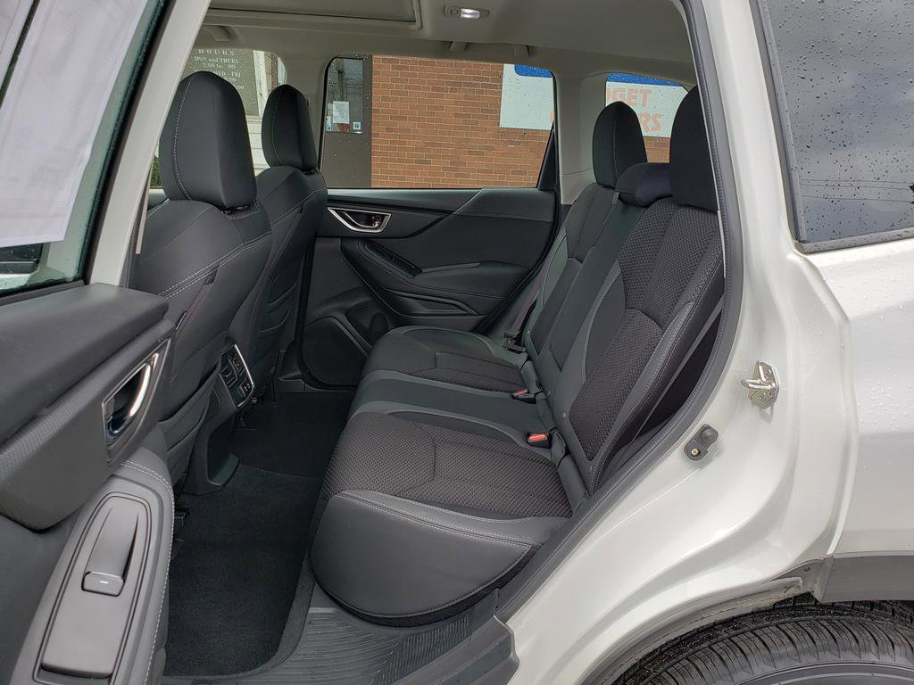 Used 2023 Subaru Forester Premium image 13