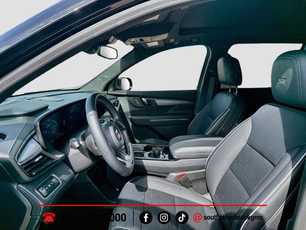 Used 2025 Buick Enclave Sport Touring w/ Power Package FWD image 12